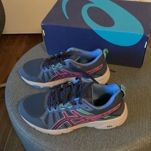 Aasics Gel-venture 7 women’s walking shoes, size 6.5 peacoat/hot pink
